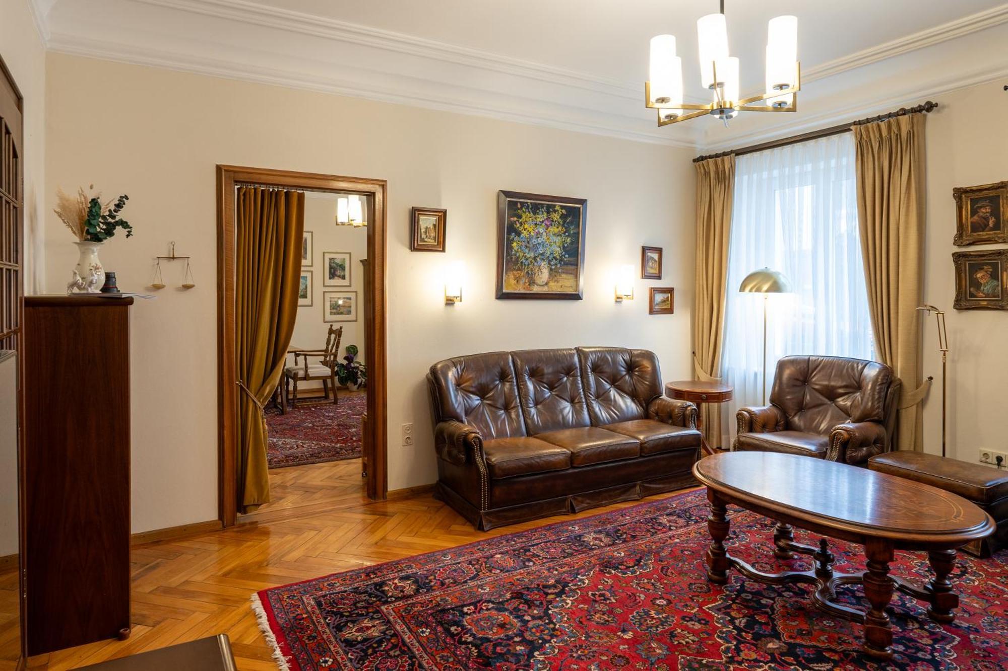 Neu - 4 Zimmer, 4 Betten, 5 Min Zum Hbf, Terrasse, 160Qm Augsburg Eksteriør bilde