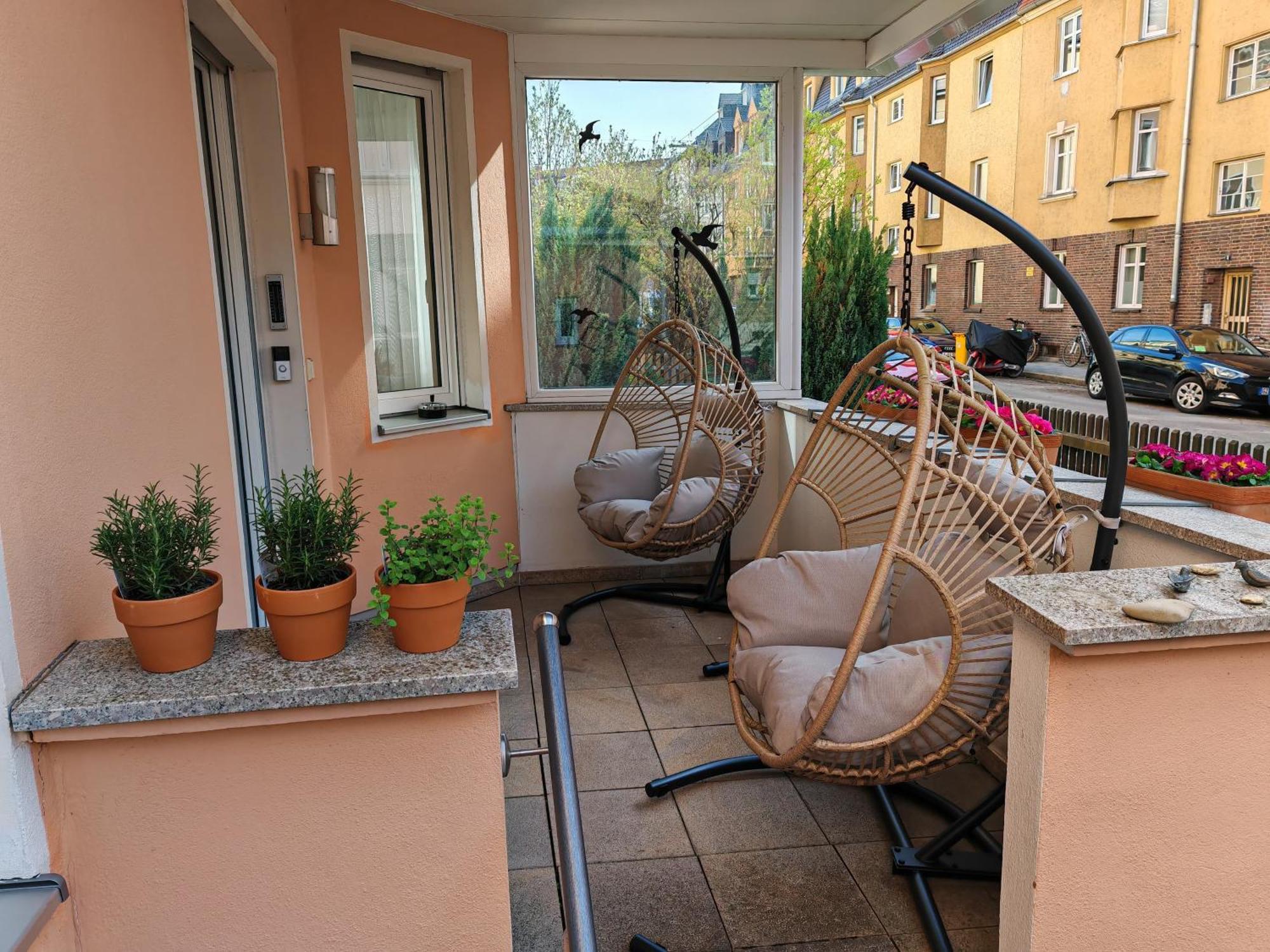 Neu - 4 Zimmer, 4 Betten, 5 Min Zum Hbf, Terrasse, 160Qm Augsburg Eksteriør bilde