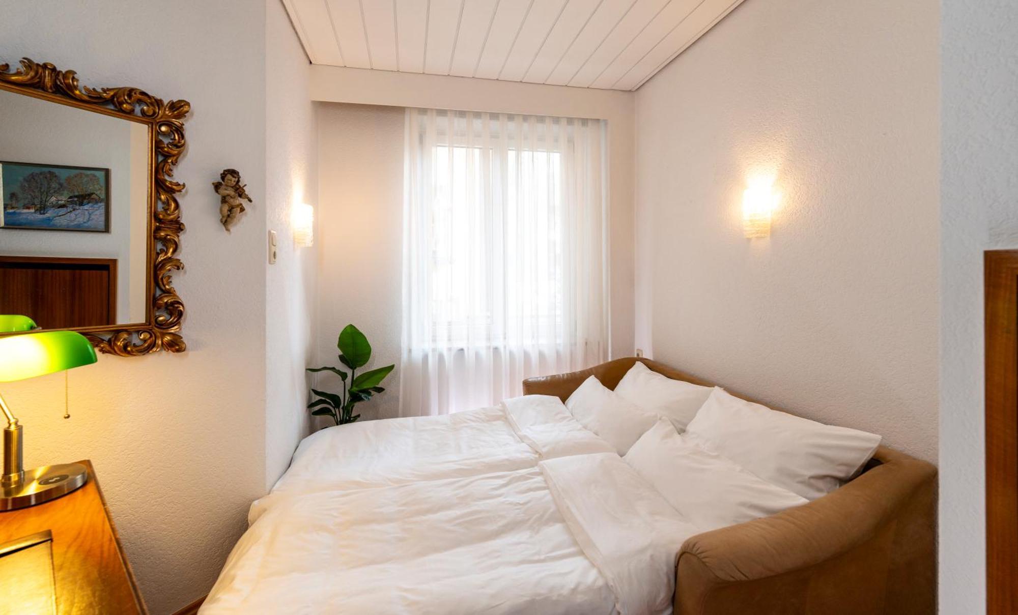 Neu - 4 Zimmer, 4 Betten, 5 Min Zum Hbf, Terrasse, 160Qm Augsburg Eksteriør bilde